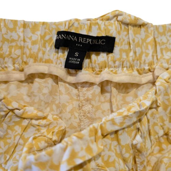 Banana Republic Women’s Yellow Floral Print Drawstring Shorts – Size Small - Picture 2 of 8